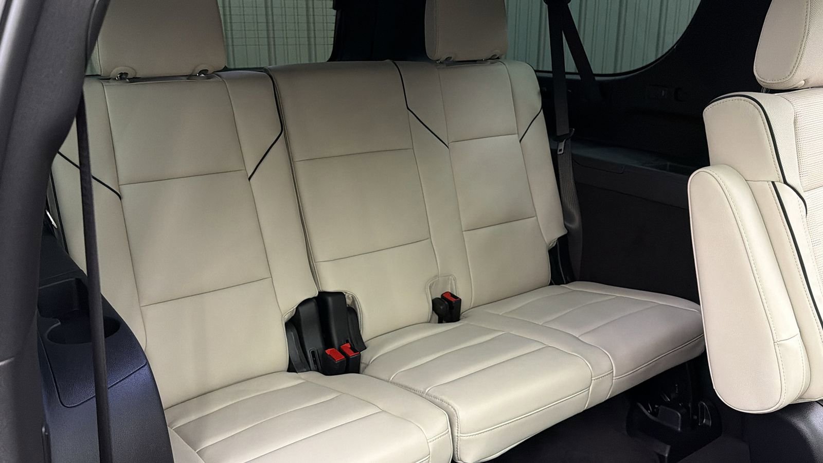 Used 2026 Cadillac Escalade ESV Sport w/ Touring Package AWD/4WD image 38