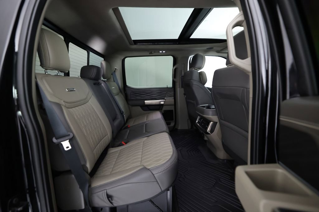 Used 2025 Ford F250 Platinum w/ Platinum Plus Package AWD/4WD image 12