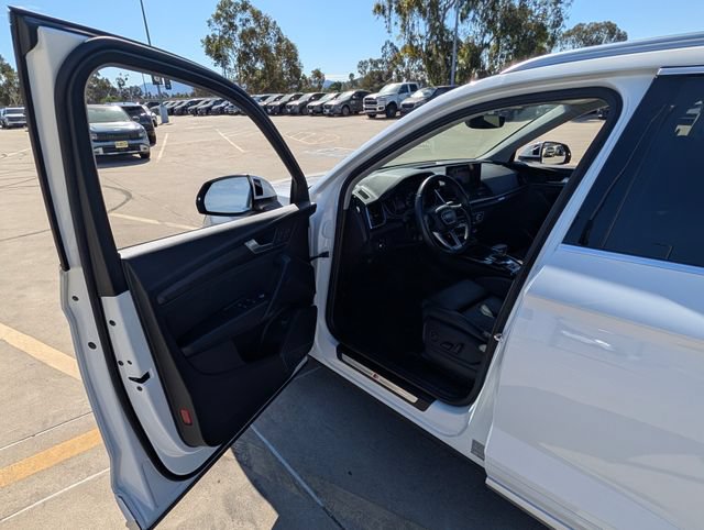 Used 2024 Audi Q5 2.0T Premium AWD/4WD image 37