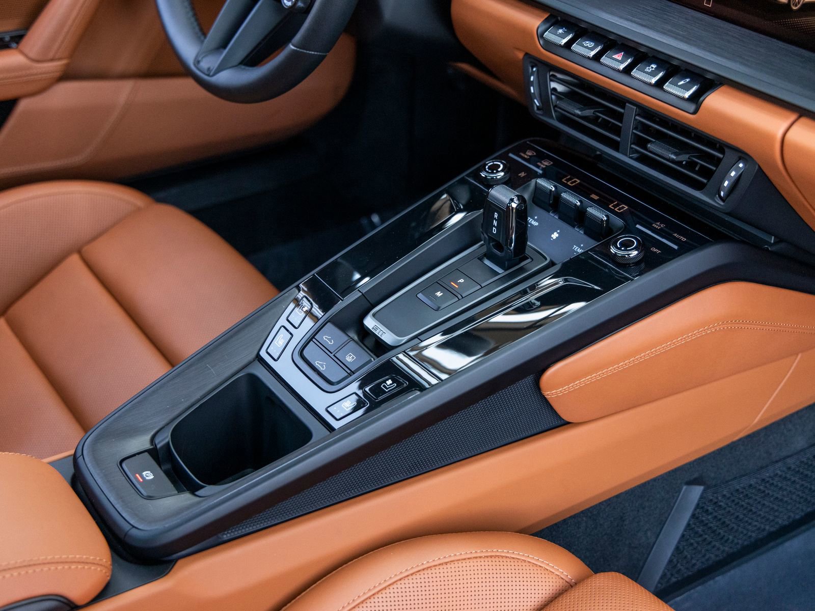 Certified 2025 Porsche 911 Carrera GTS RWD image 46