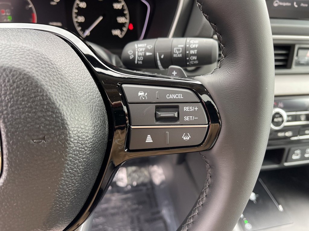 New 2025 Honda Pilot Touring image 15