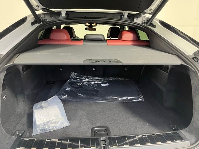 New 2026 BMW X6 M60i w/ Executive Package image 21