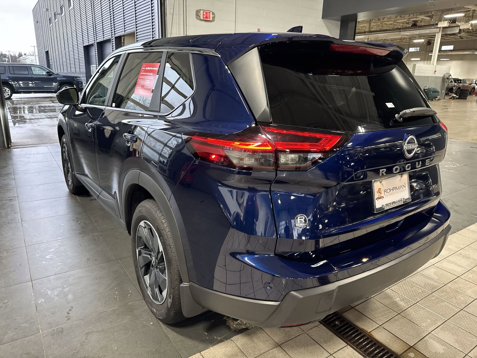 Certified 2026 Nissan Rogue SV image 37