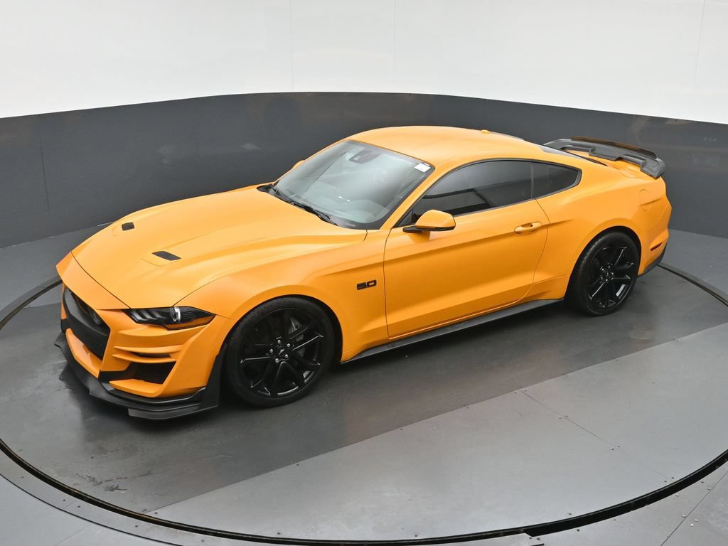 Used 2018 Ford Mustang GT Premium w/ Equipment Group 401A RWD image 30