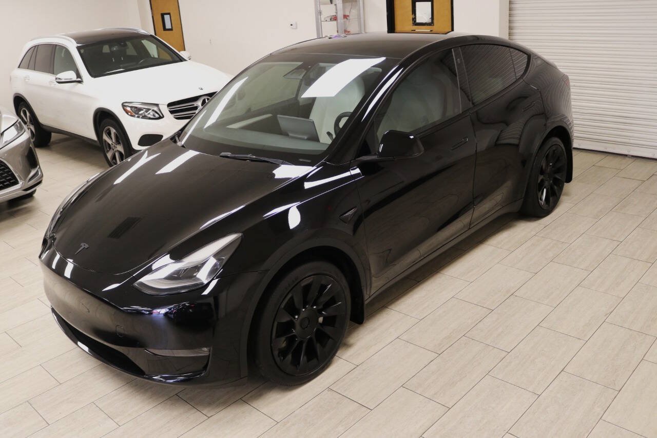 Used 2023 Tesla Model Y Long Range AWD/4WD image 99