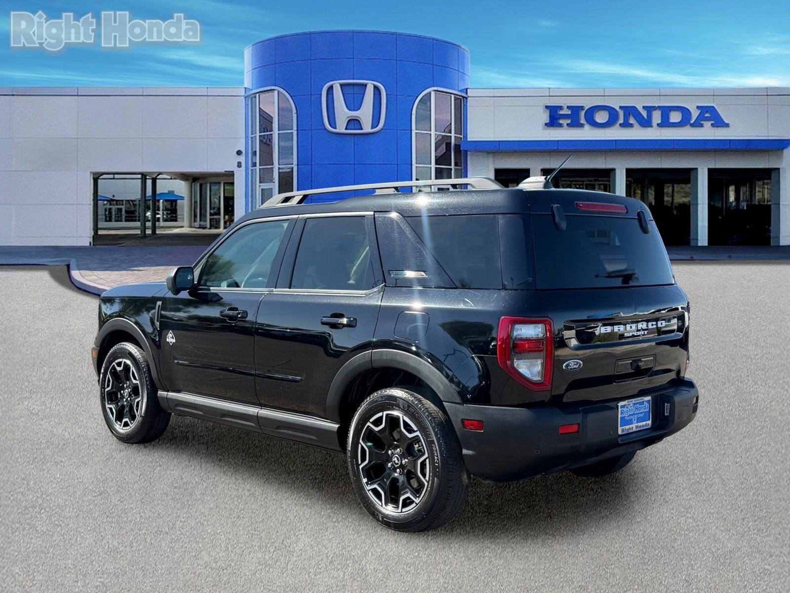 Used 2025 Ford Bronco Sport Outer Banks w/ Outer Banks Tech Package+ AWD/4WD image 4