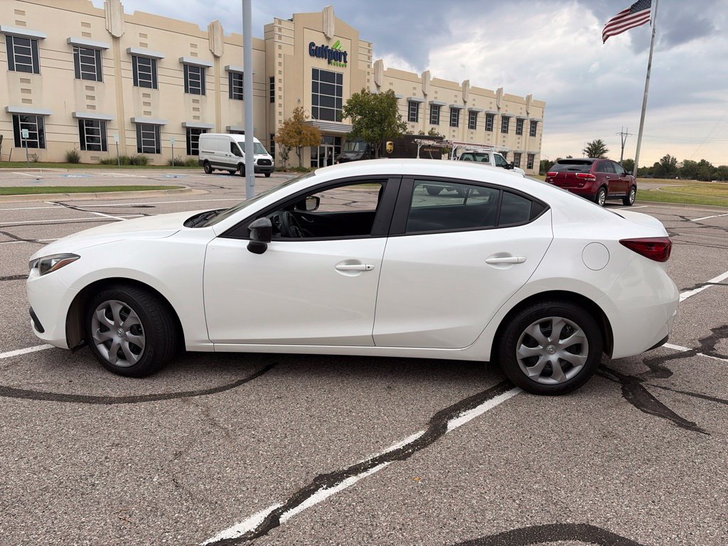 Used 2014 MAZDA MAZDA3 i SV FWD image 16