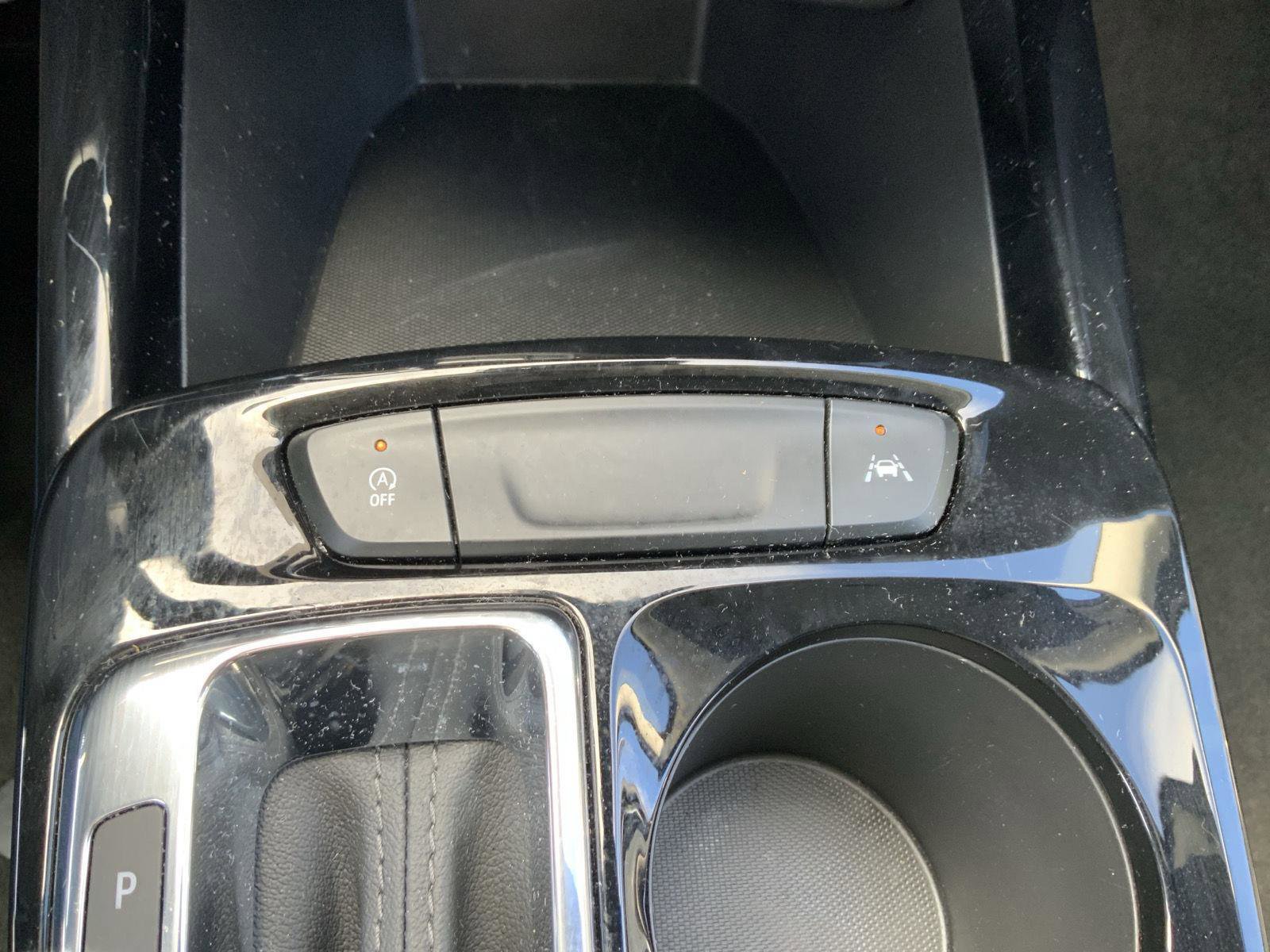 Used 2025 Chevrolet Trax LT FWD image 41