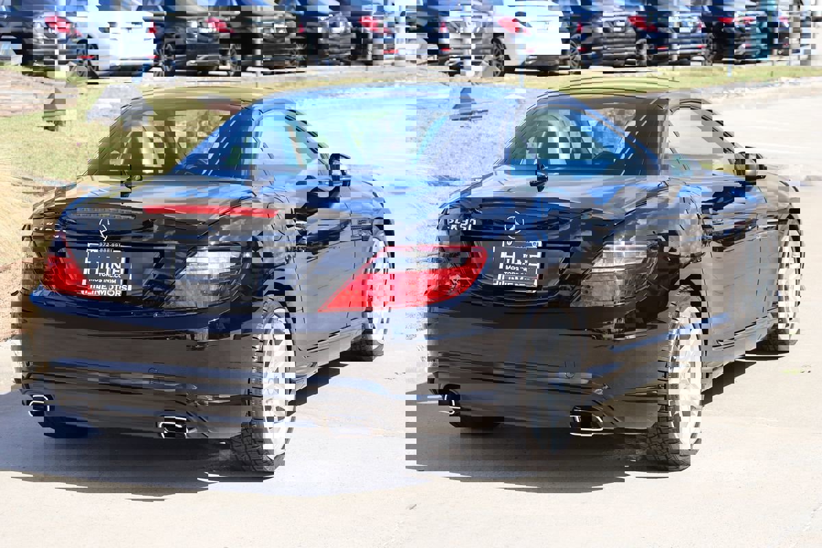 Used 2014 Mercedes-Benz SLK 350 image 9