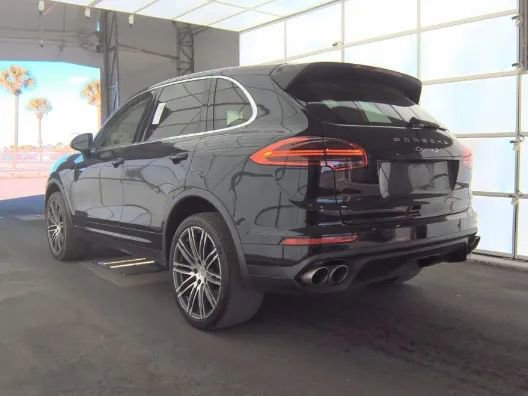 Used 2015 Porsche Cayenne S AWD/4WD image 7