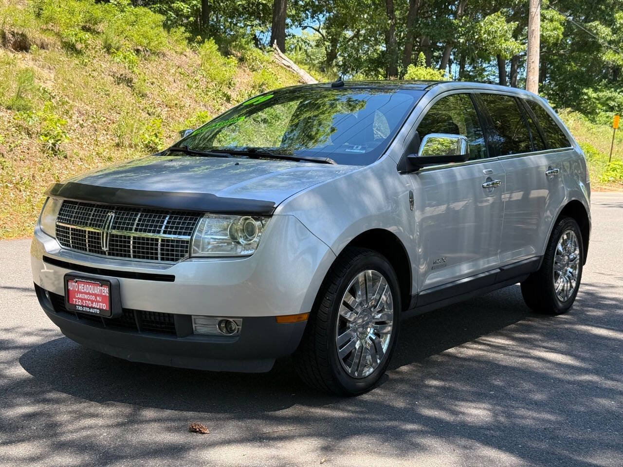 Used 2009 Lincoln MKX AWD image 1