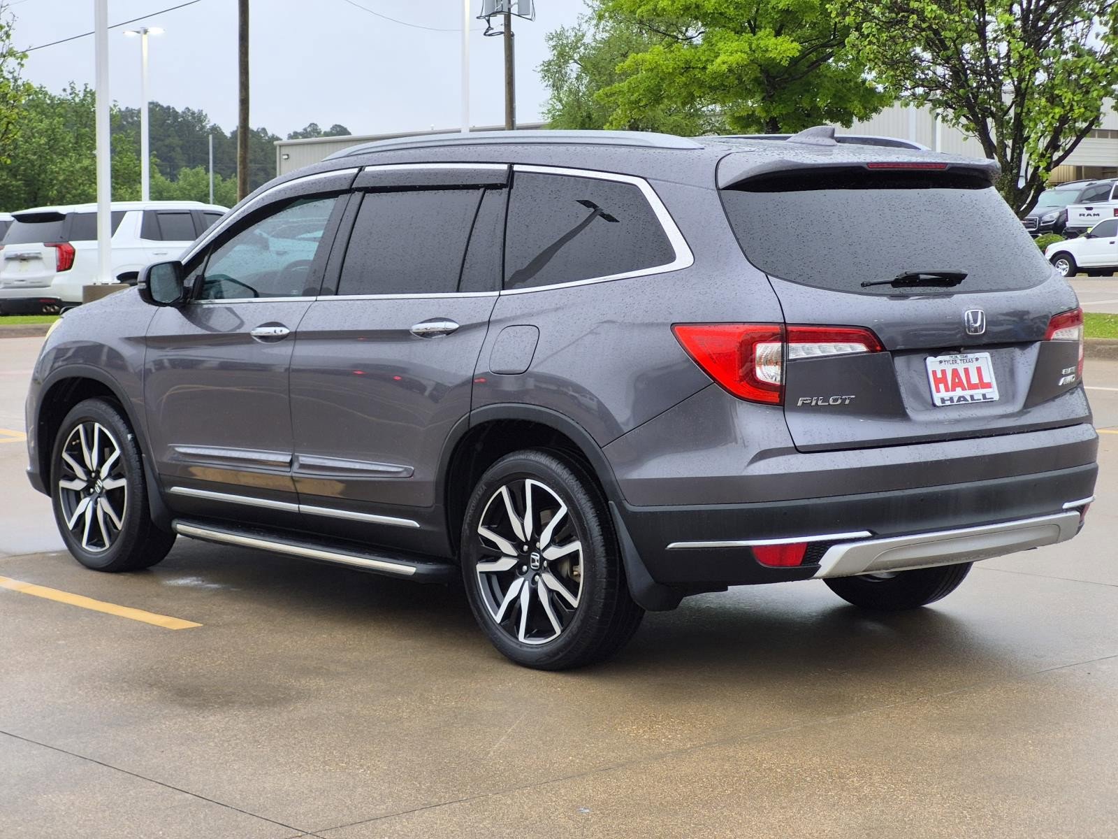 Used 2019 Honda Pilot Elite image 4
