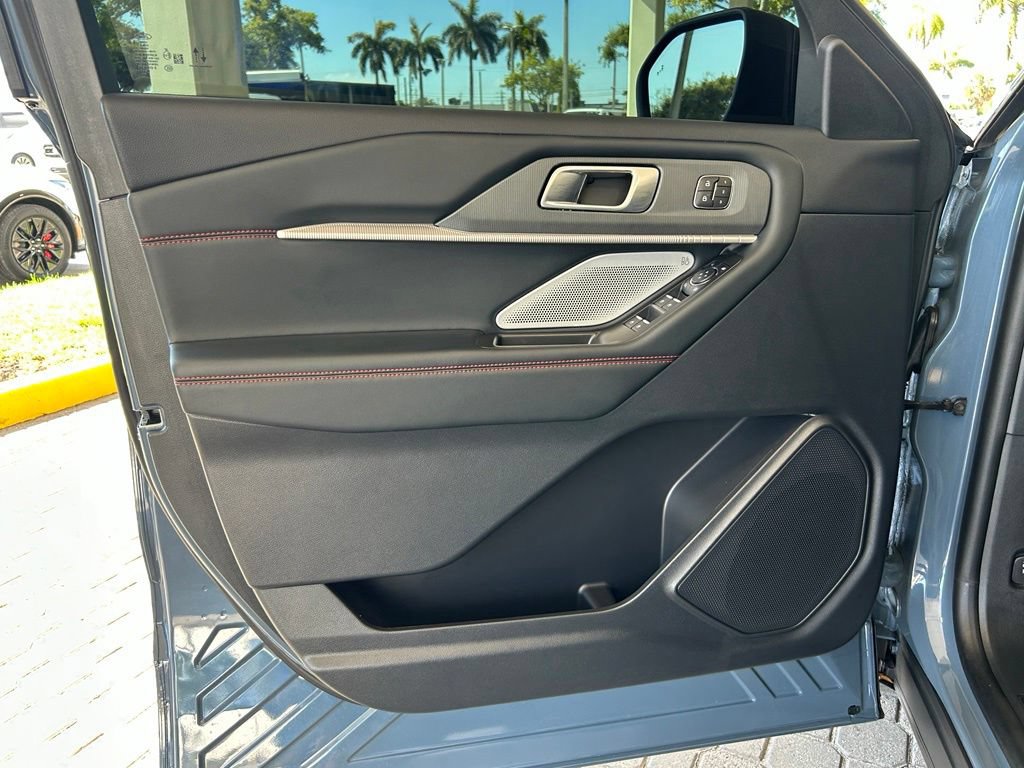 Used 2025 Ford Explorer ST w/ Sun And Sound Package AWD/4WD image 37