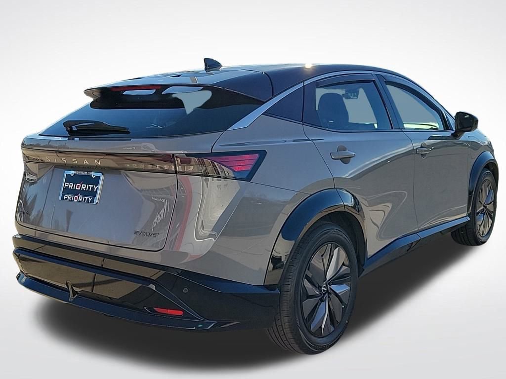 Used 2023 Nissan Ariya FWD image 5