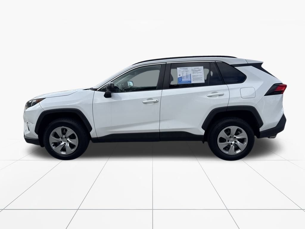 Used 2021 Toyota RAV4 LE image 5