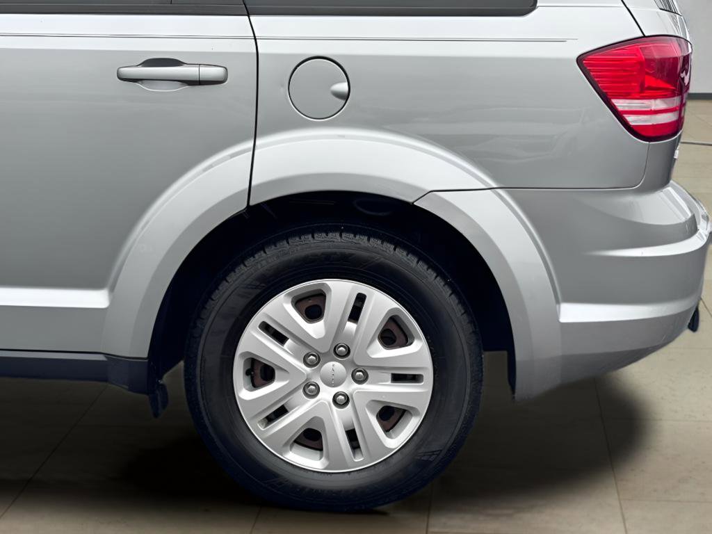 Used 2017 Dodge Journey SE image 34