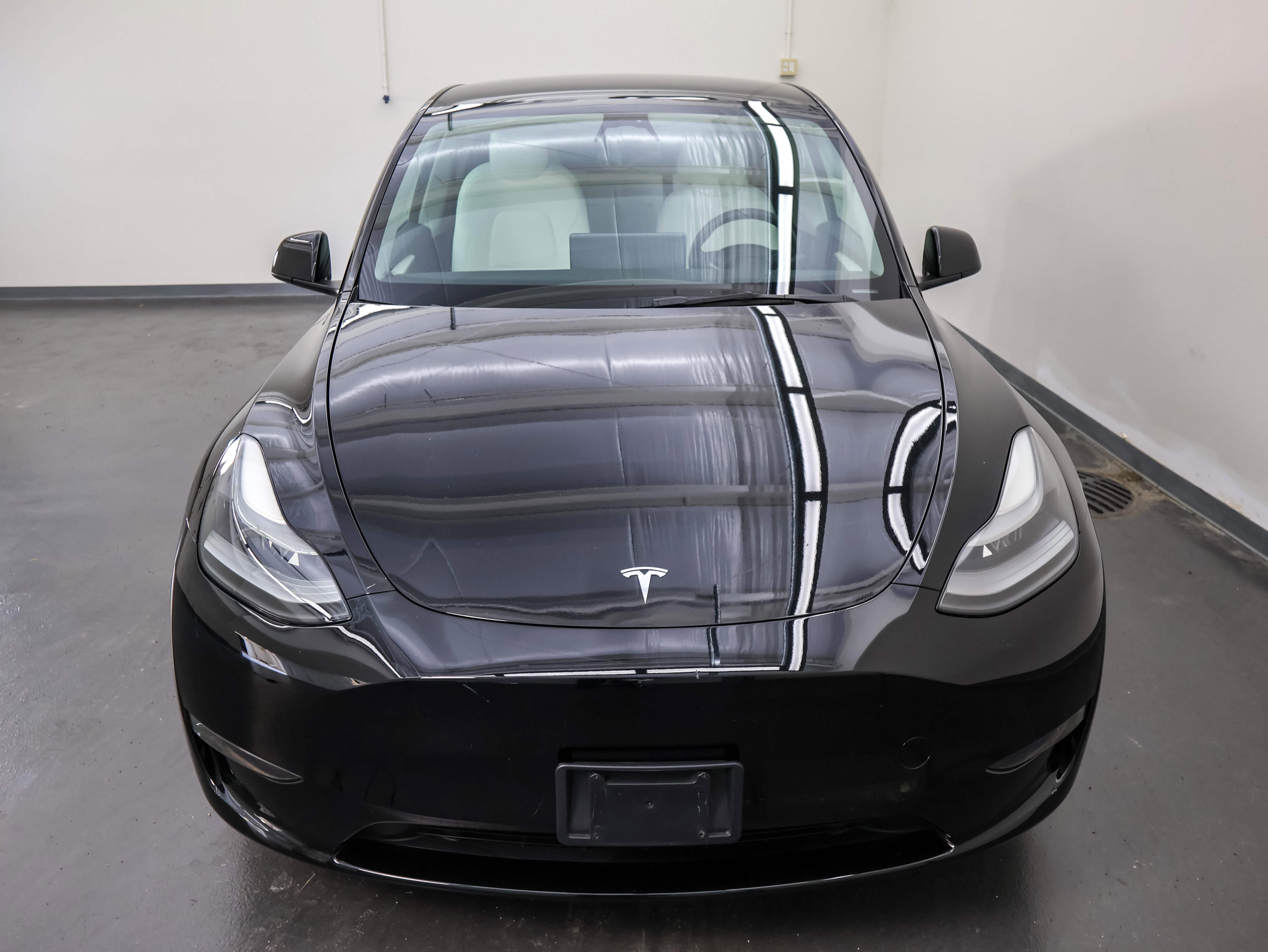 Used 2023 Tesla Model Y Performance AWD/4WD image 9