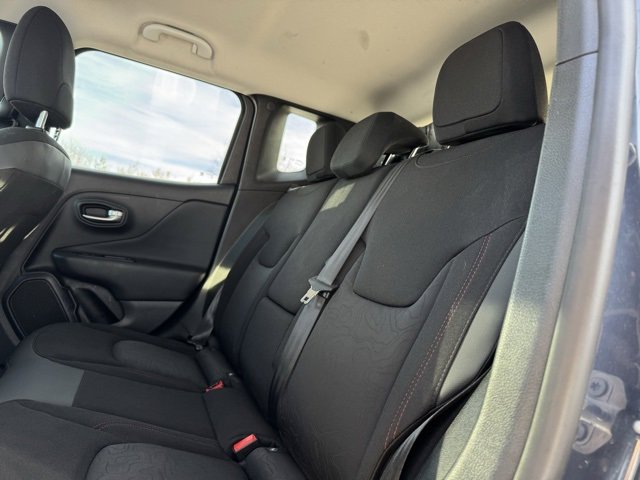 Used 2020 Jeep Renegade Trailhawk w/ Cold Weather Group image 11