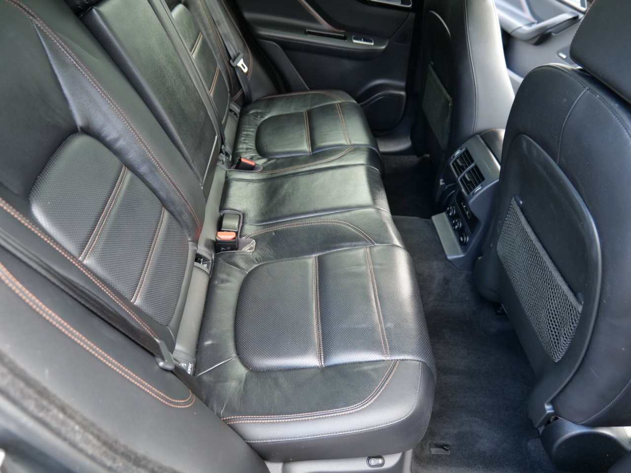 Used 2018 Jaguar F-PACE Prestige image 42