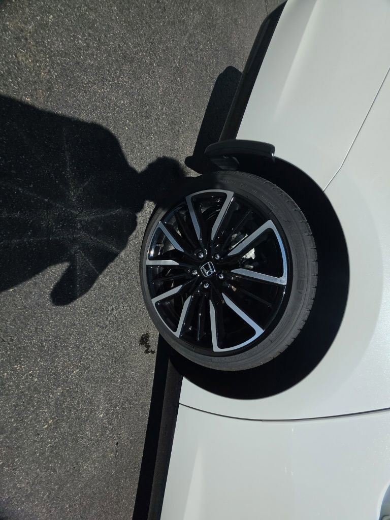 Used 2024 Honda Accord Touring image 11