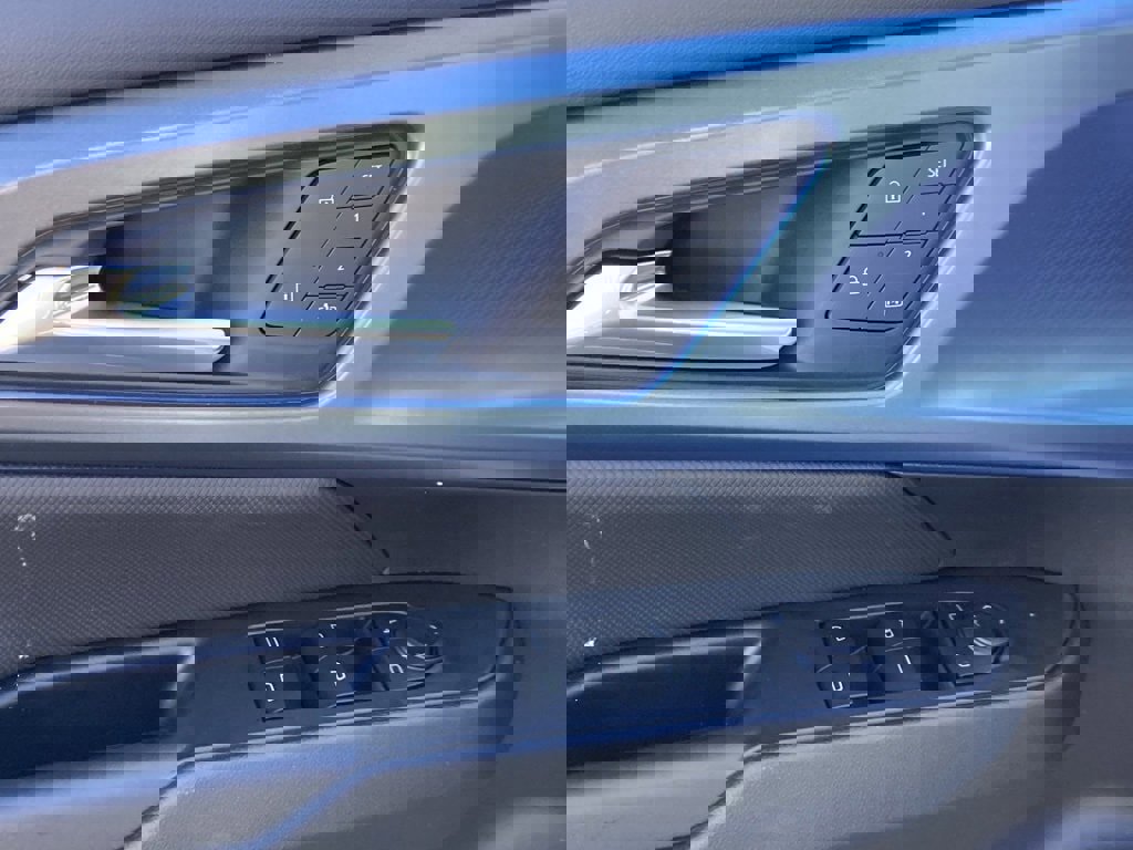 New 2026 Chevrolet Equinox EV LT w/ Convenience Package II image 20