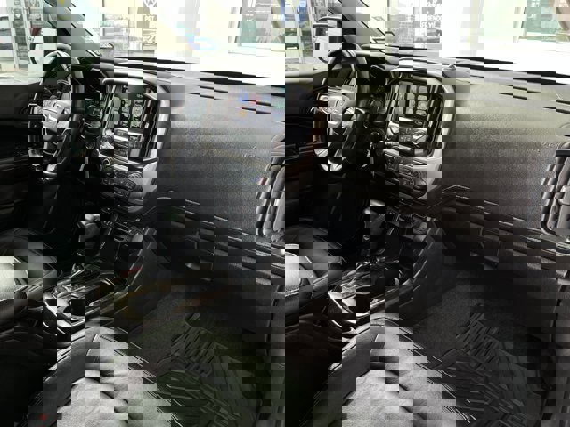 Used 2018 GMC Canyon SLT w/ Driver Alert Package image 20