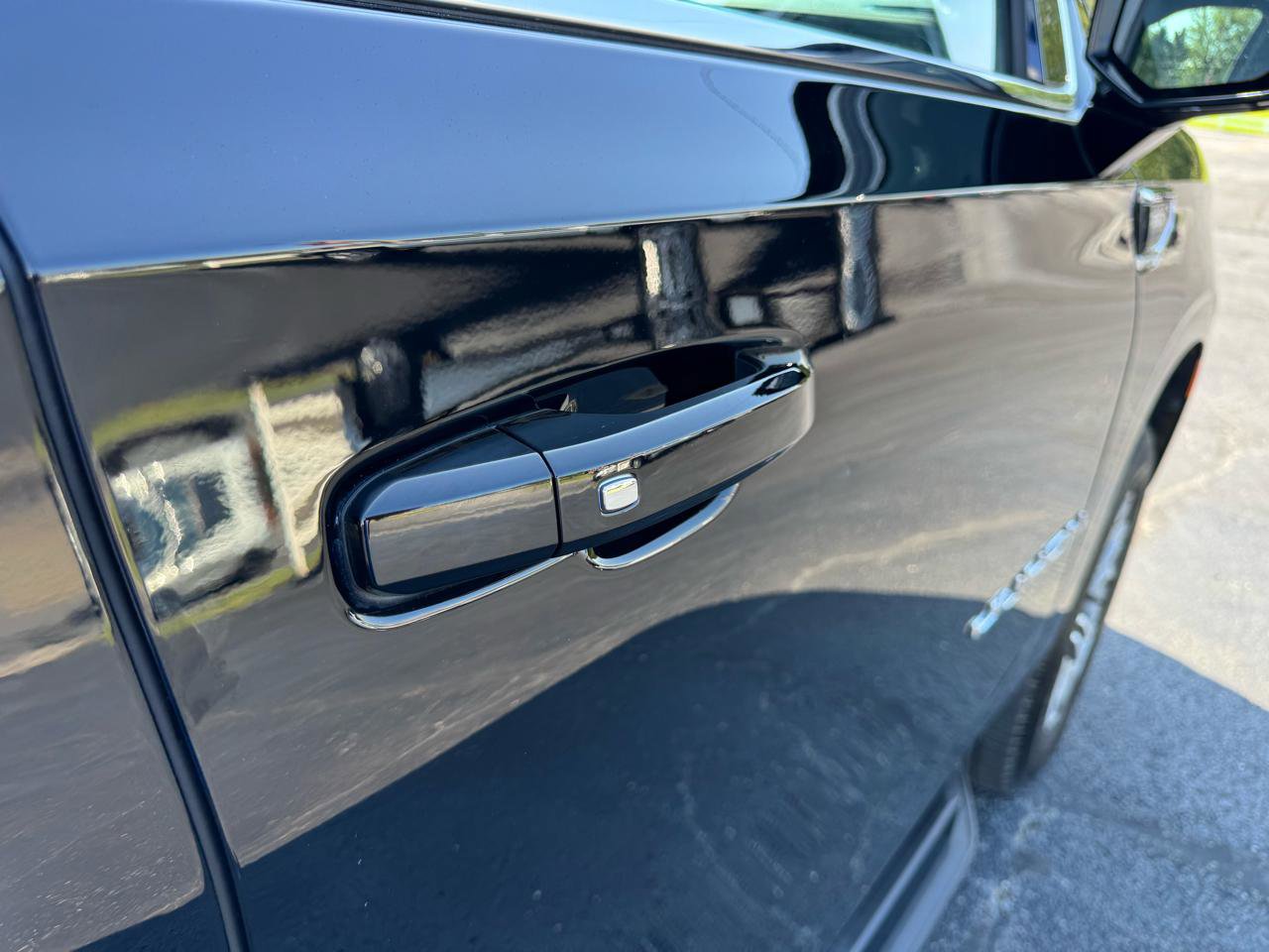 Used 2022 GMC Yukon SLE AWD/4WD image 12
