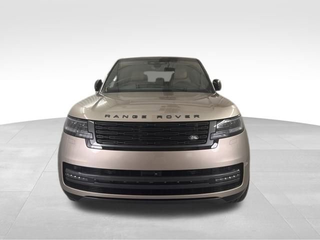 New 2025 Land Rover Range Rover Long Wheelbase SE image 2