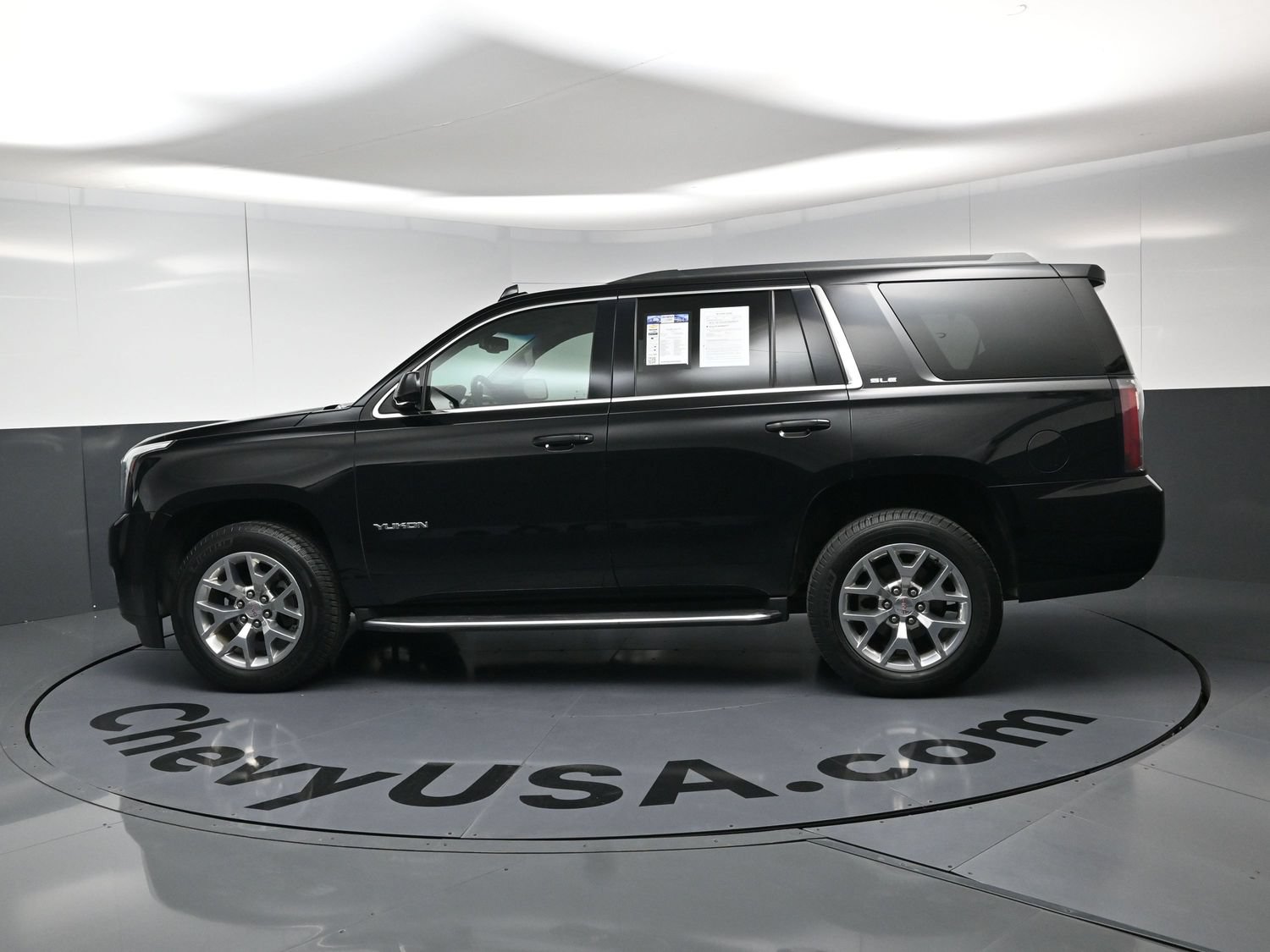 Used 2019 GMC Yukon SLE w/ SLE Value Package AWD/4WD image 6