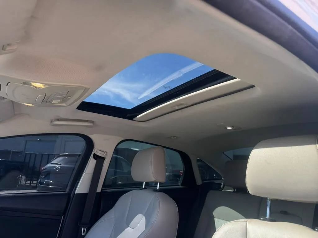 Used 2018 Ford Focus Titanium FWD image 20