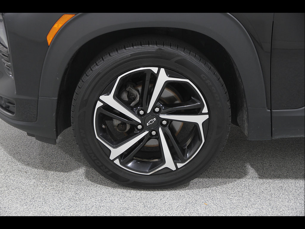 Used 2021 Chevrolet TrailBlazer RS w/ Convenience Package FWD image 24
