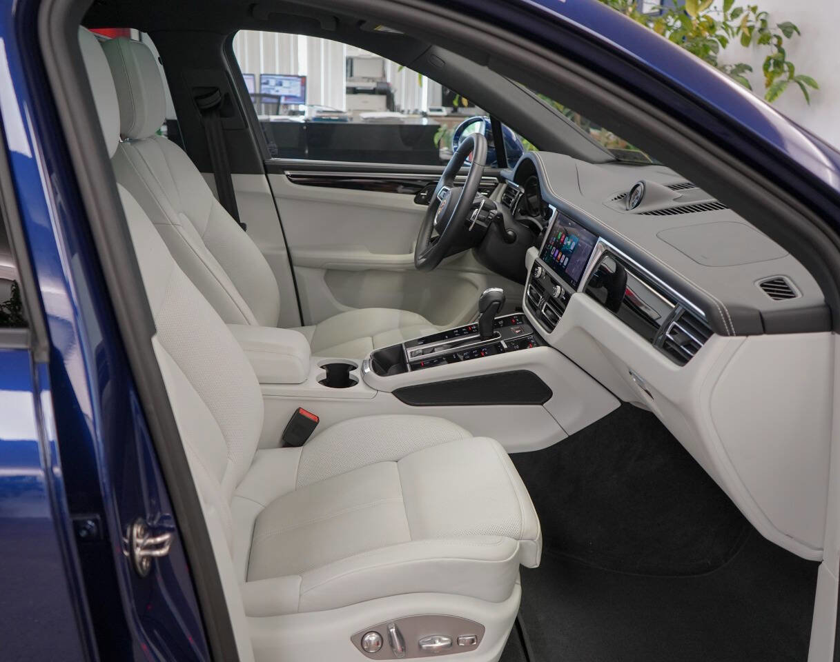 Used 2024 Porsche Macan image 59