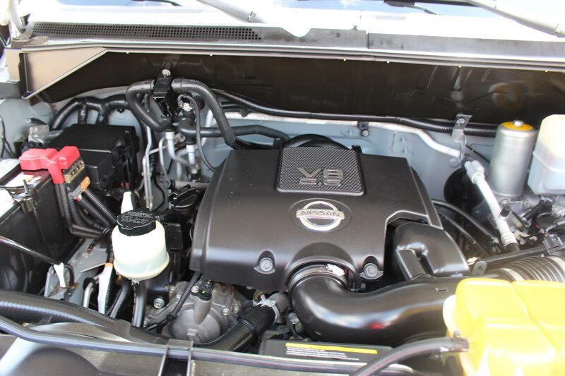 Used 2014 Nissan NV 3500 SL w/ Technology Package RWD image 42