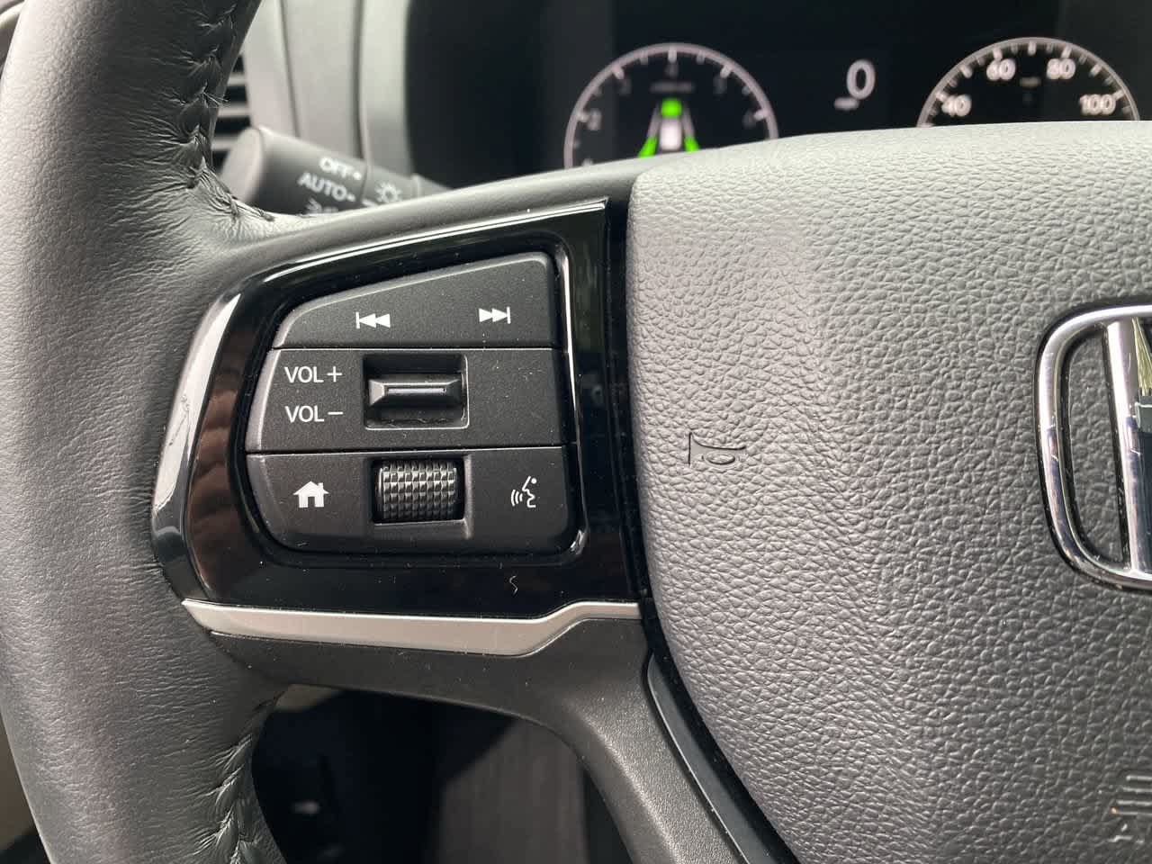 Used 2025 Honda Odyssey EX-L image 19