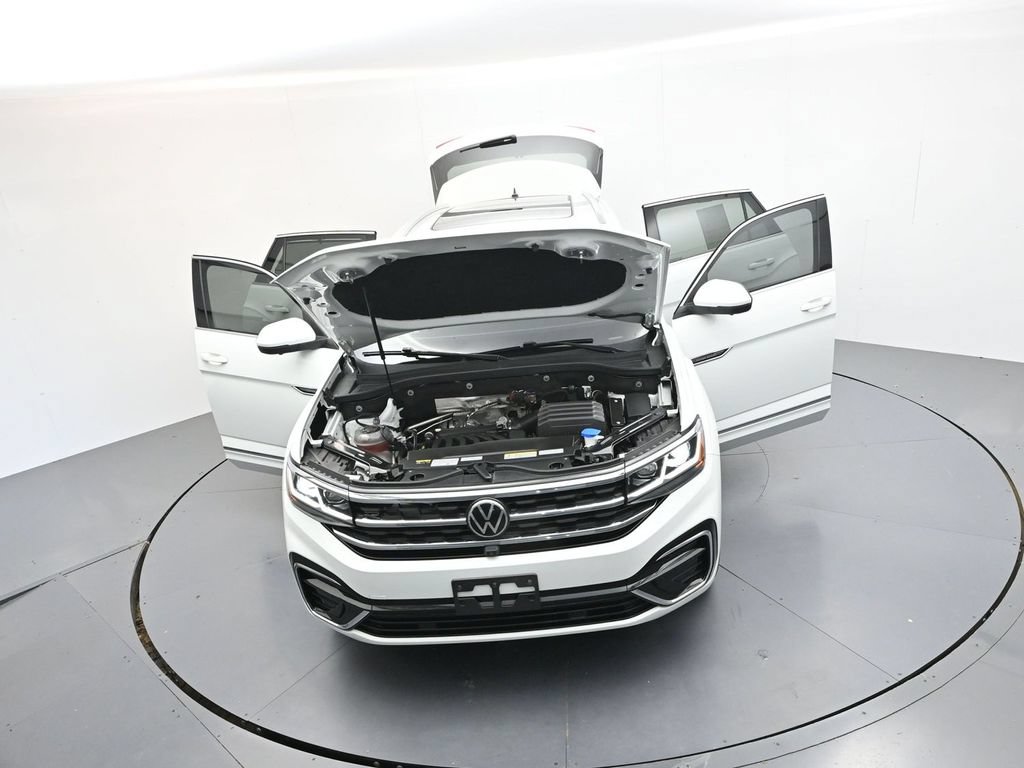 Used 2022 Volkswagen Atlas Cross Sport SEL Premium R-Line AWD/4WD image 37