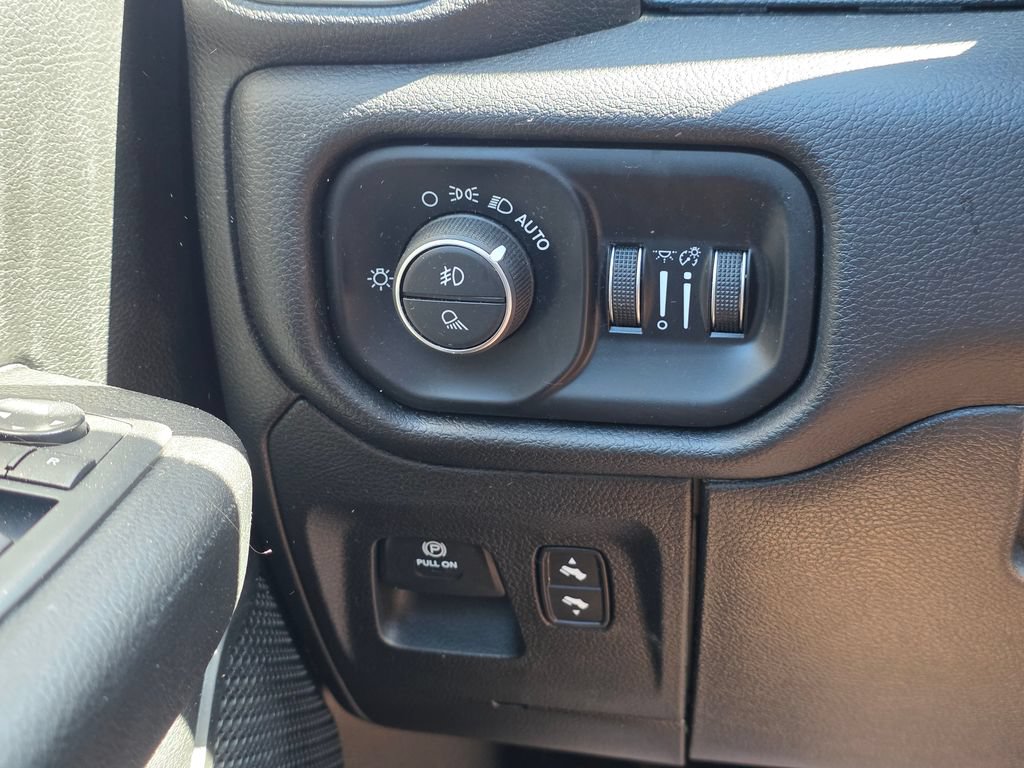 Used 2019 RAM 1500 Big Horn AWD/4WD image 33