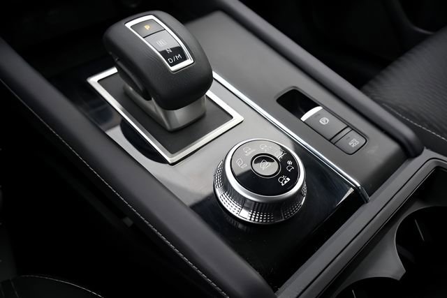 Used 2024 Mitsubishi Outlander ES image 24