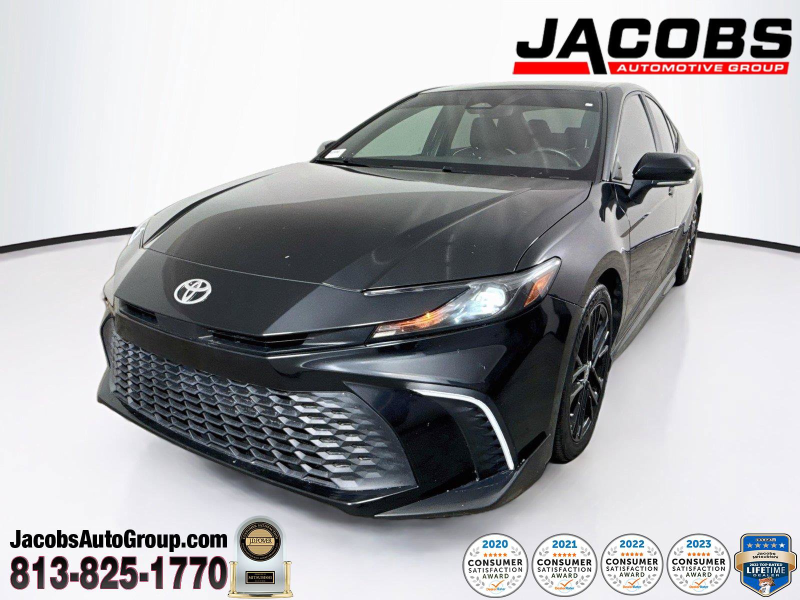 Used 2025 Toyota Camry SE w/ Convenience Package