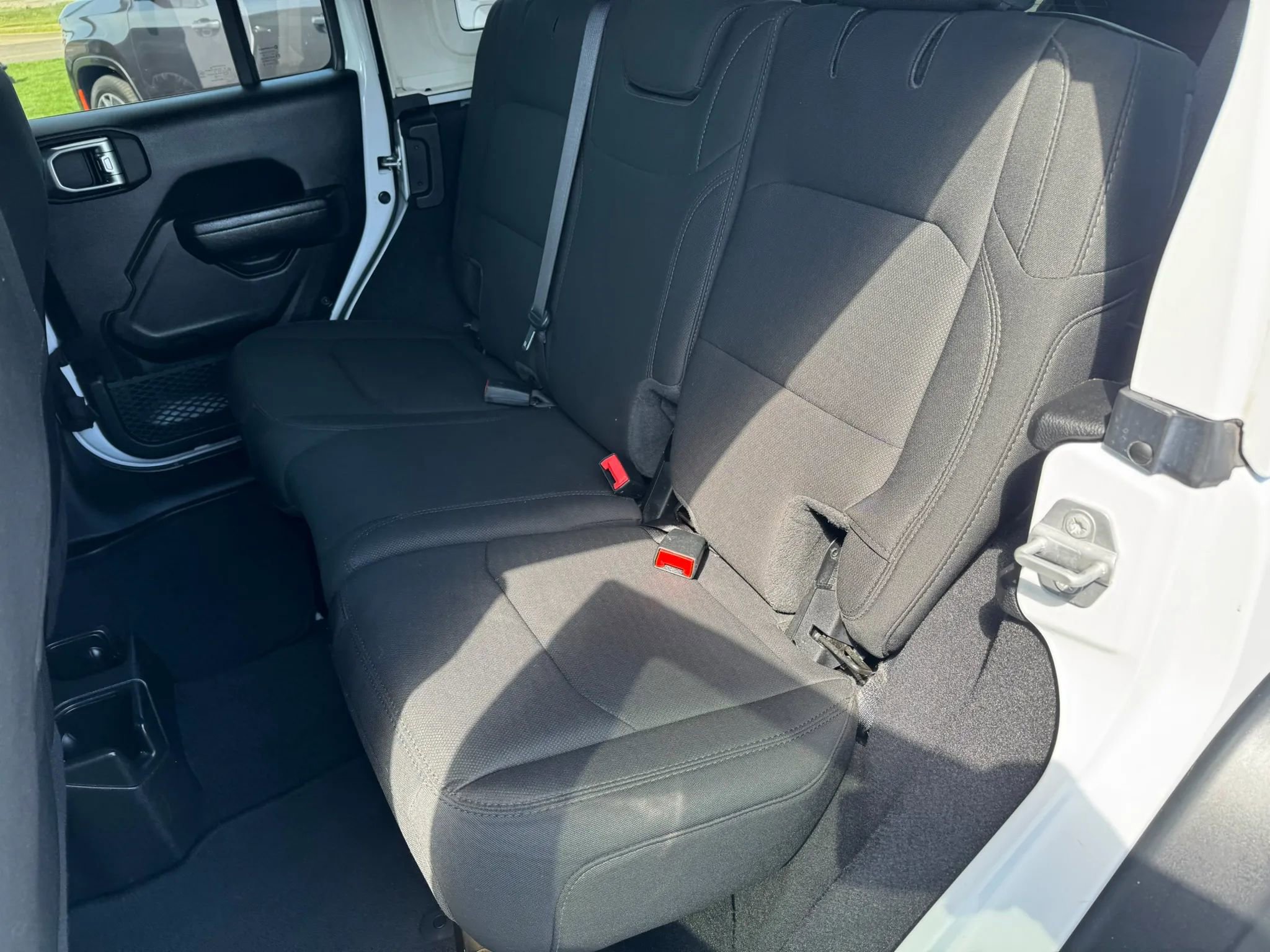 Used 2022 Jeep Wrangler Unlimited Sport w/ Sun And Sound Package AWD/4WD image 7