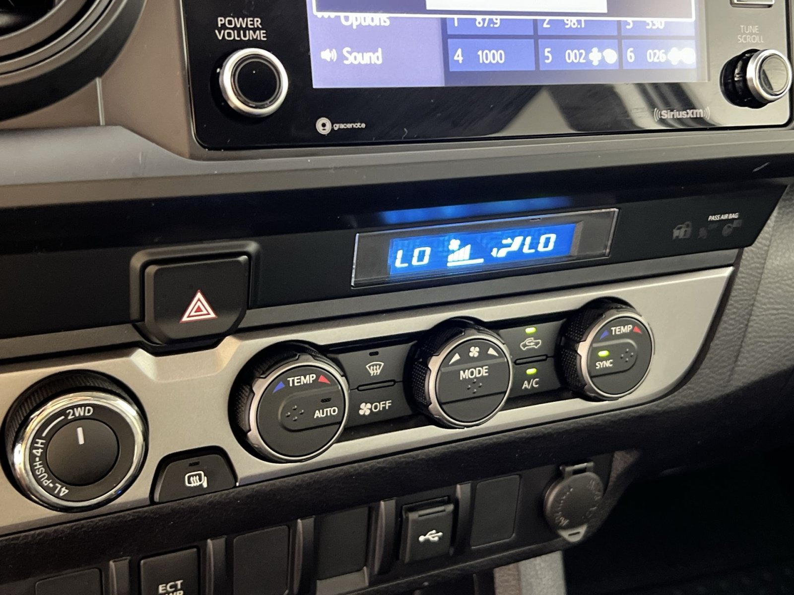 Used 2023 Toyota Tacoma SR AWD/4WD image 21