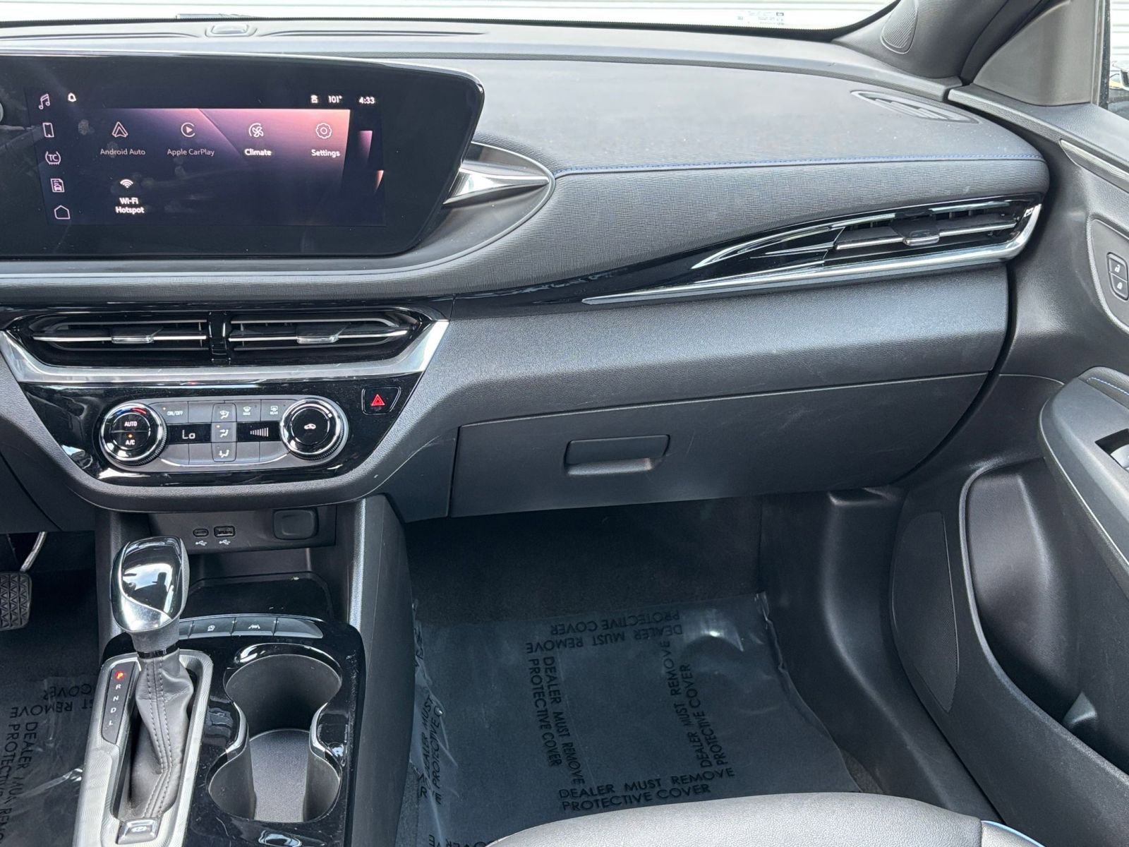 Used 2025 Buick Envista Sport Touring image 34