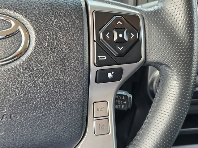 Used 2020 Toyota 4Runner SR5 Premium RWD image 22