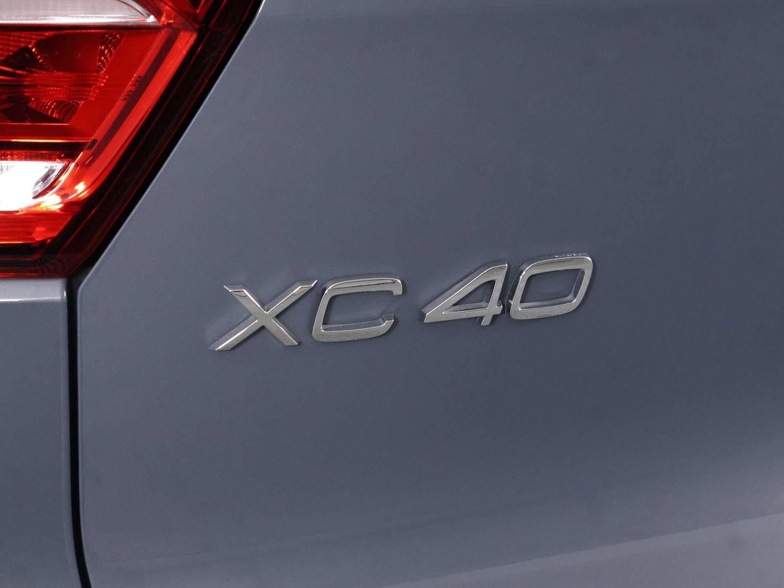Used 2023 Volvo XC40 Recharge Ultimate AWD/4WD image 19