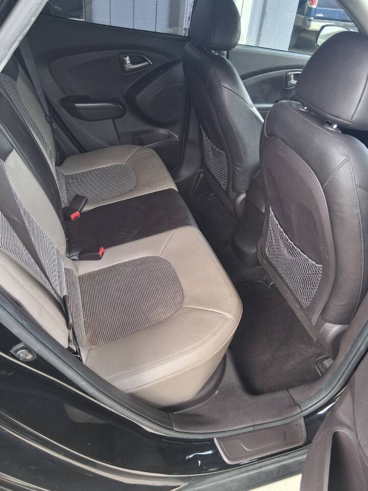 Used 2012 Hyundai Tucson GLS FWD image 9