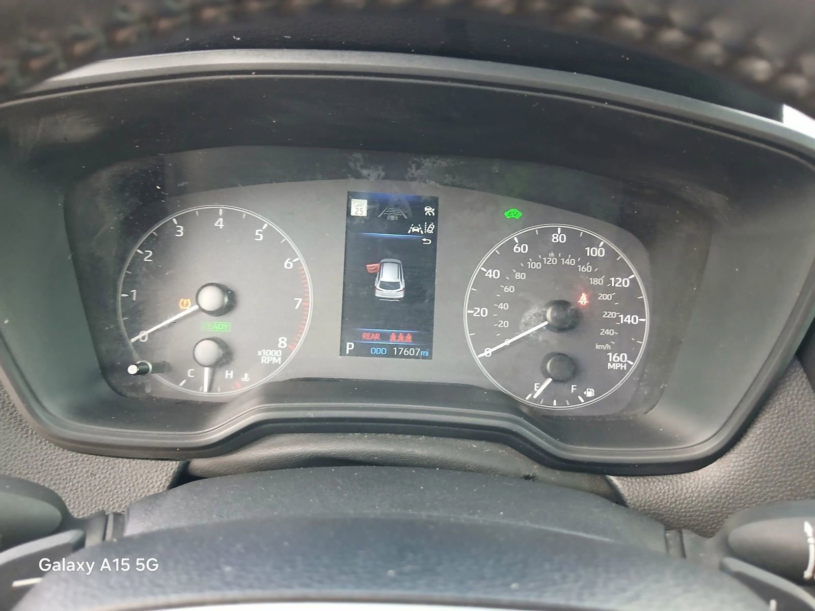 Used 2024 Toyota Corolla Cross AWD Hybrid image 32