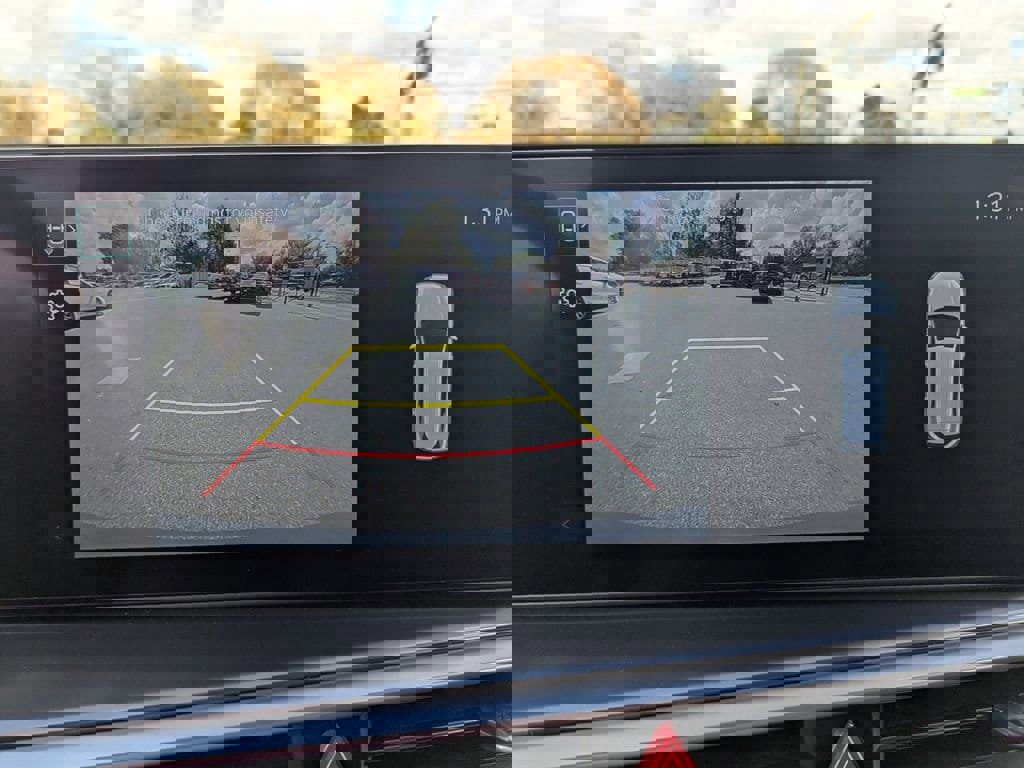 Used 2025 Kia Sorento S w/ Panoramic Sunroof Package image 20