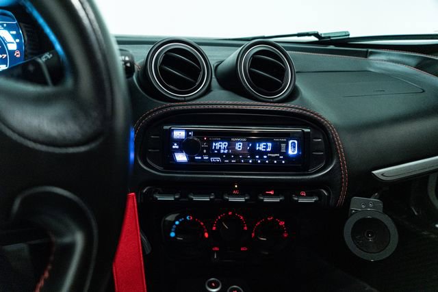 Used 2015 Alfa Romeo 4C Coupe w/ Leather Interior Group image 23