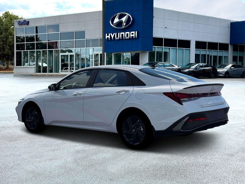New 2026 Hyundai Elantra Sport FWD image 5