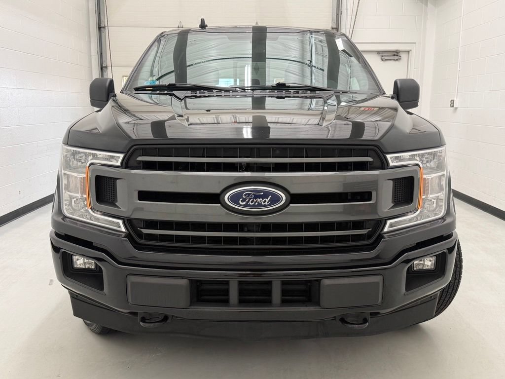 Used 2018 Ford F150 XLT w/ Equipment Group 302A Luxury AWD/4WD image 3