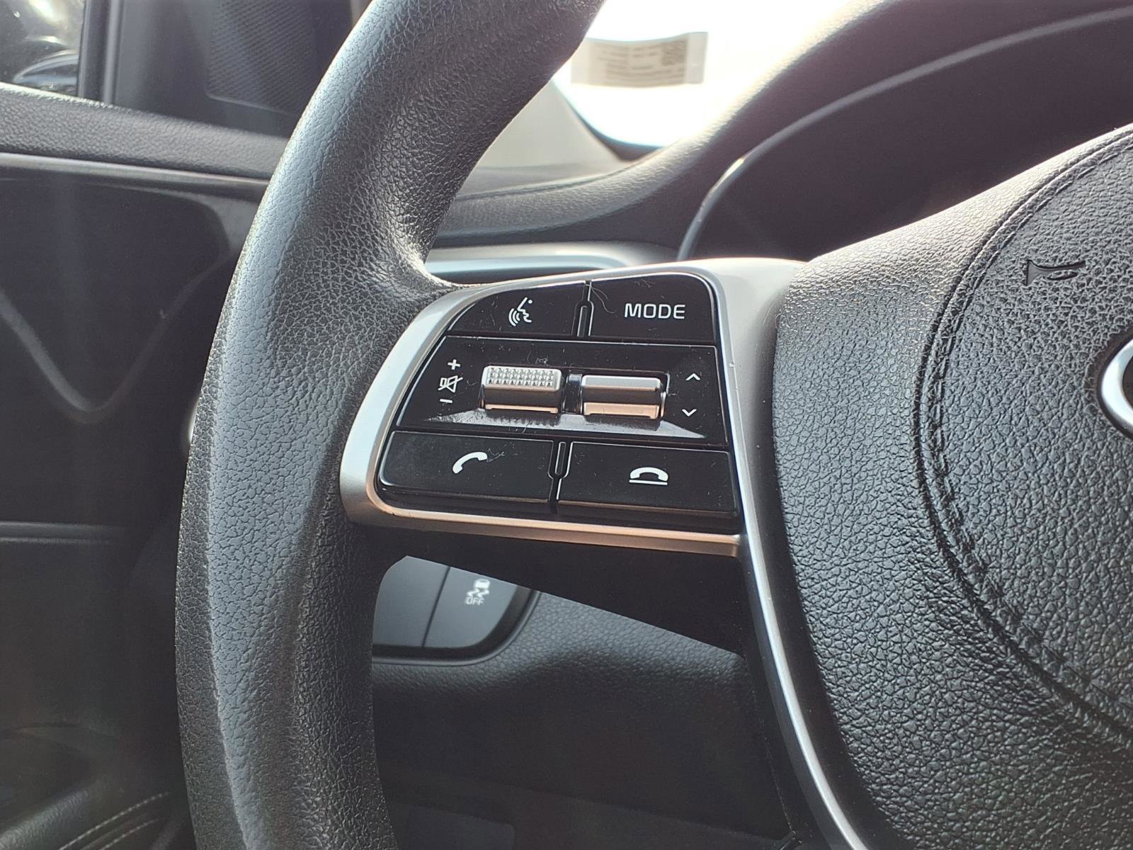 Used 2020 Kia Sorento L image 14